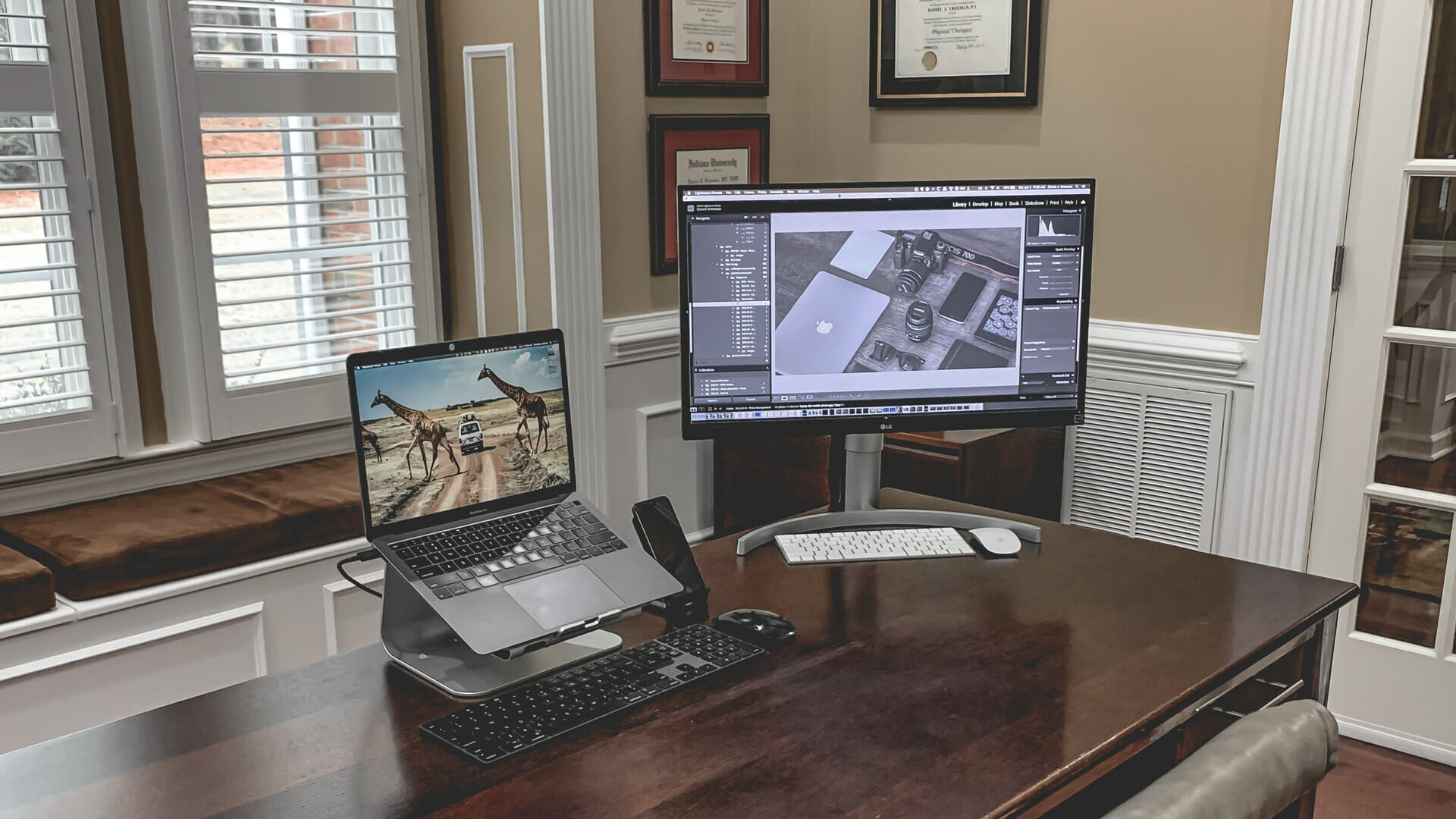 Home Office Desk Cable Management - Daniel Vreeman