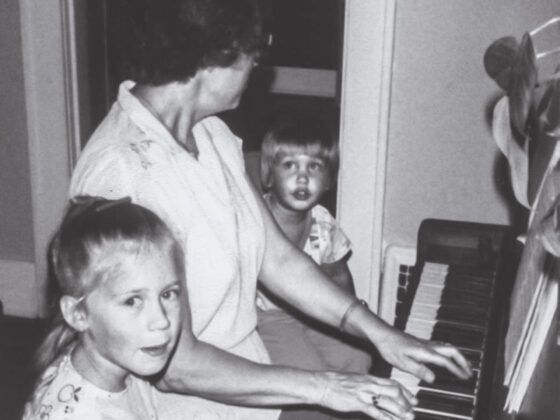 1981 grandma peters piano