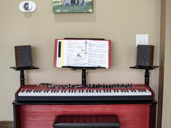 Desktop music stand for Nord Stage 3 - Front View