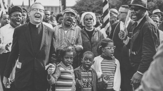 MLK on front line leading Selma to Montgomery March